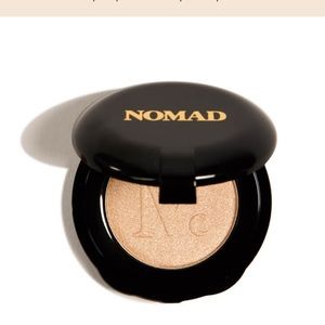 4/$25 Nomad illuminated highlighting powder